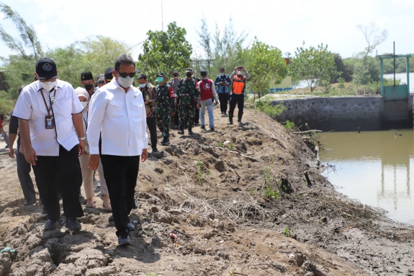 Menteri Trenggono Ajak Pemda dan Masyarakat Jaga Kelestarian Pulau Lusi