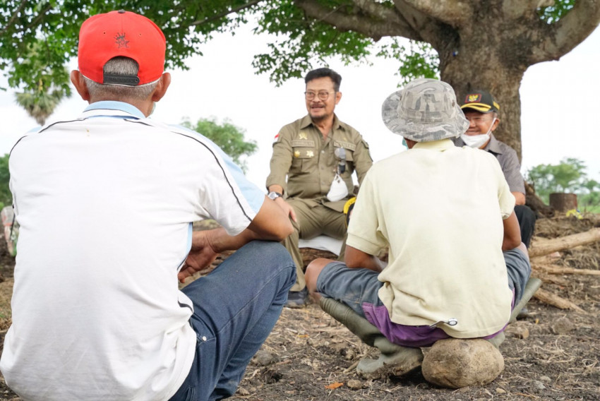 Dialog Hangat Mentan SYL dengan Petani di Persawahan Jeneponto