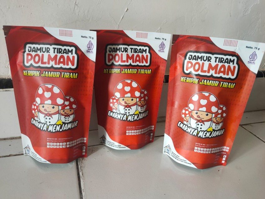 Petani Milenial Polman Raup Cuan Jutaan Rupiah dari Budidaya Jamur Tiram